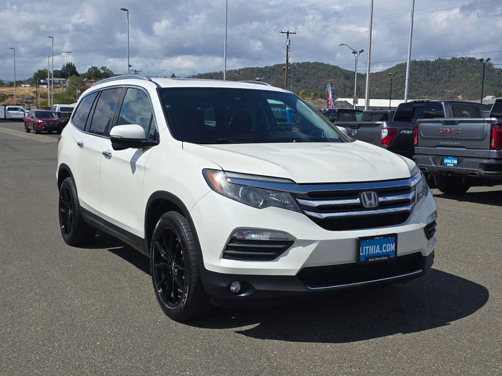 Used 2018 Honda Pilot Touring image 7