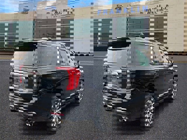 Used 2021 GMC Yukon Denali w/ Denali Premium Package image 5