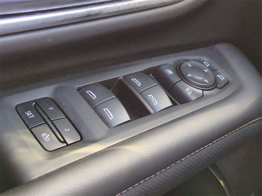 Used 2024 GMC Yukon XL AT4 w/ AT4 Premium Plus Package image 24