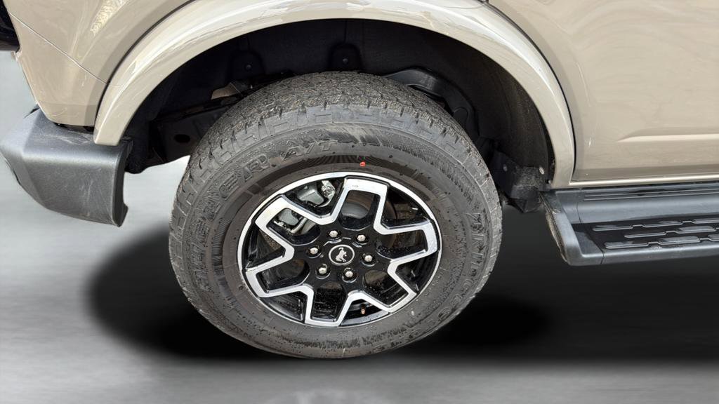 Certified 2025 Ford Bronco Outer Banks AWD/4WD image 44