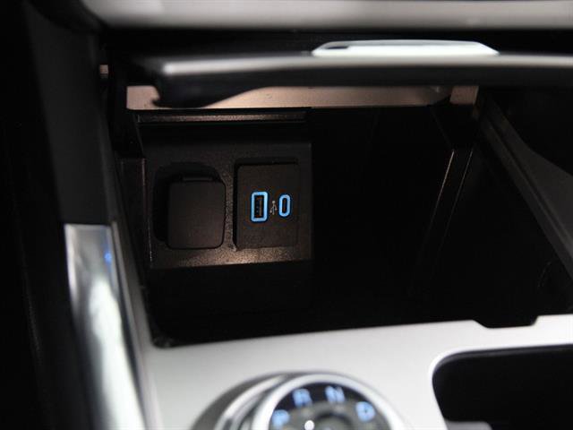 Certified 2022 Ford Explorer XLT w/ Equipment Group 202A image 18