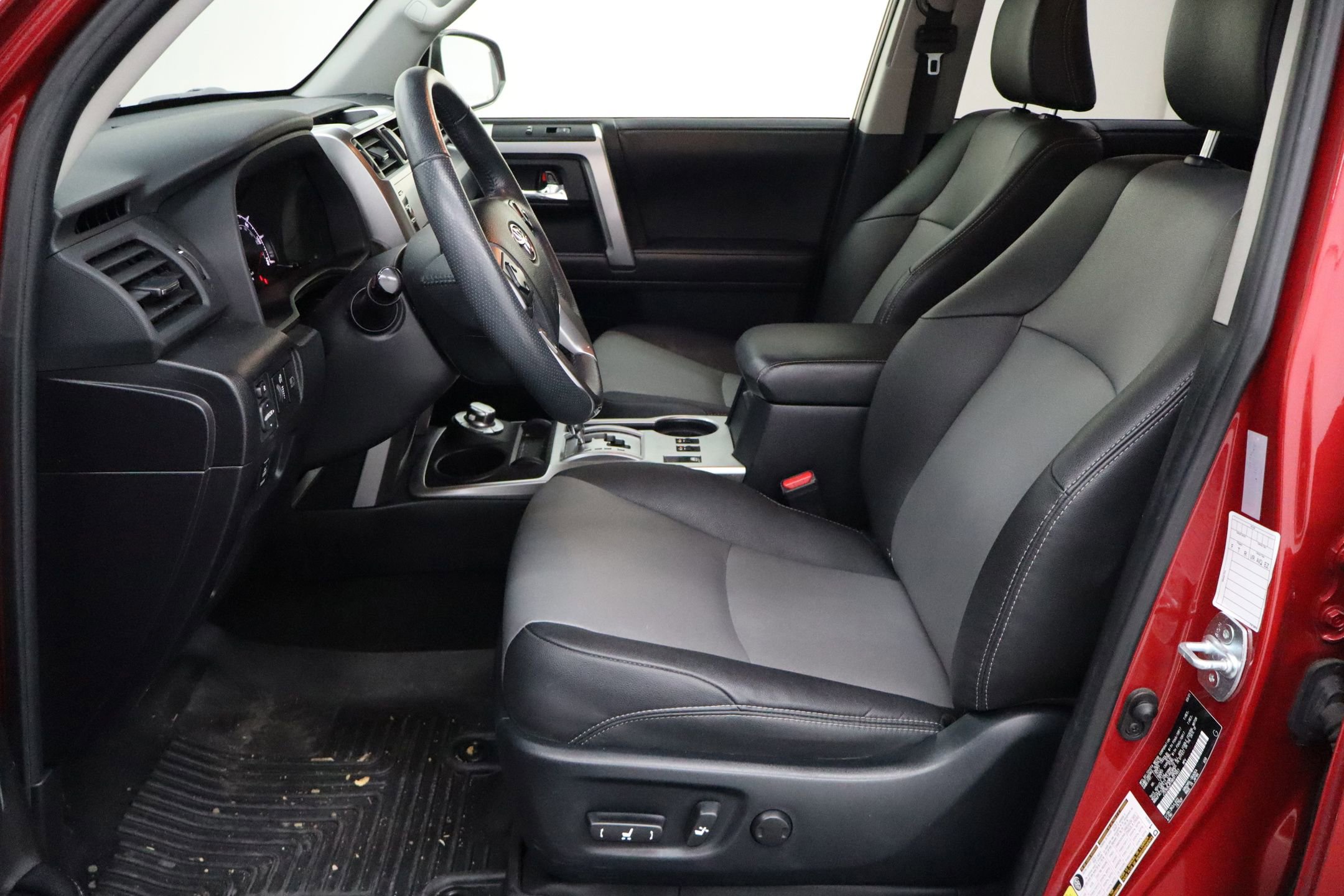 Used 2021 Toyota 4Runner SR5 Premium image 14