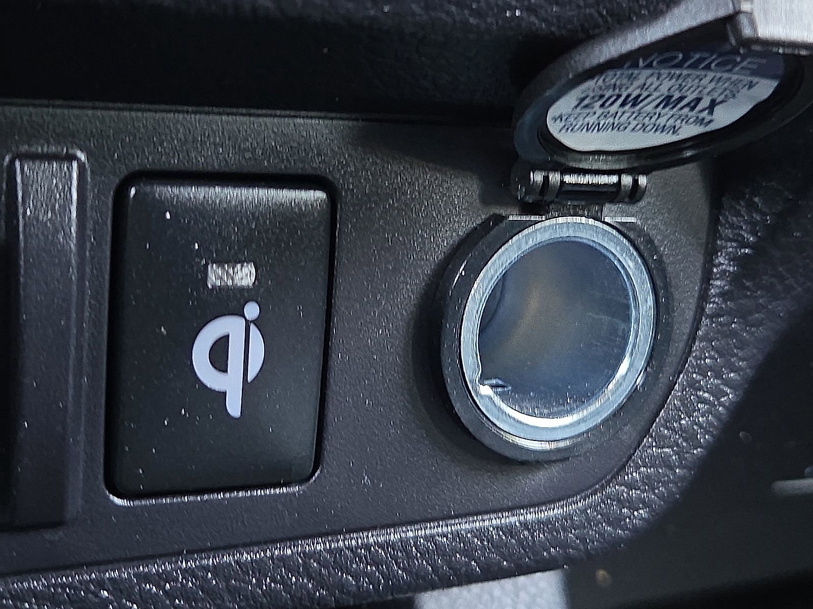 Used 2023 Toyota Tacoma TRD Off-Road w/ Technology Package AWD/4WD image 22