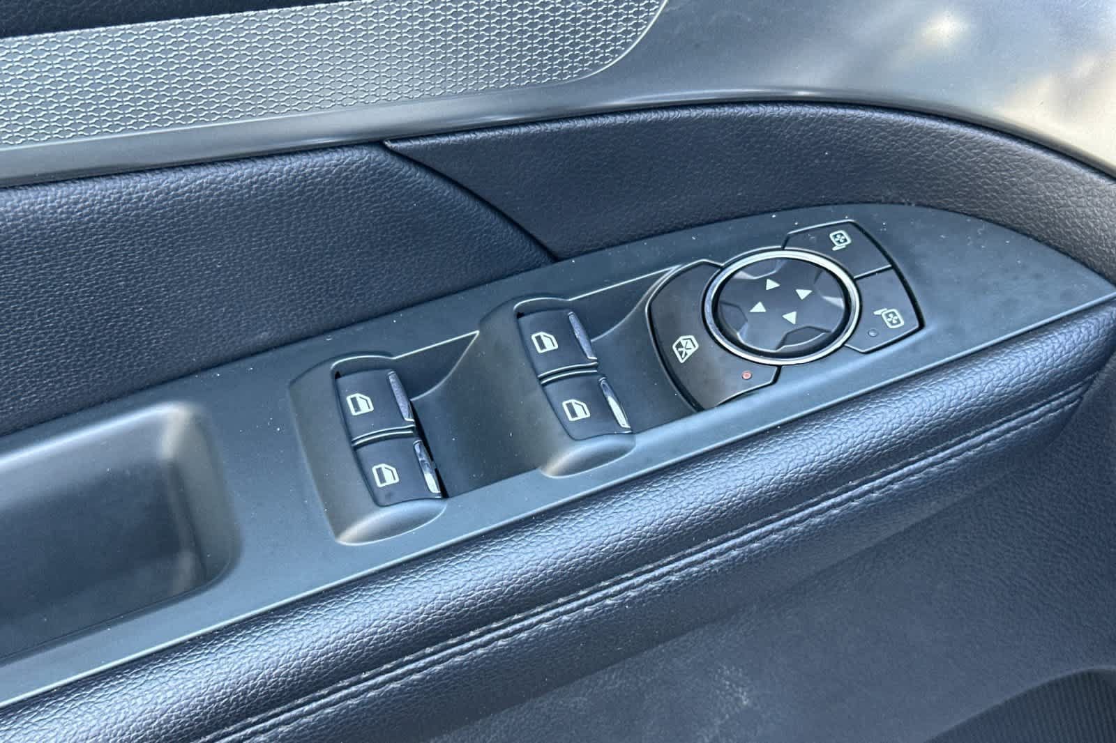 Certified 2019 Ford Explorer XLT w/ Equipment Group 201A AWD/4WD image 13