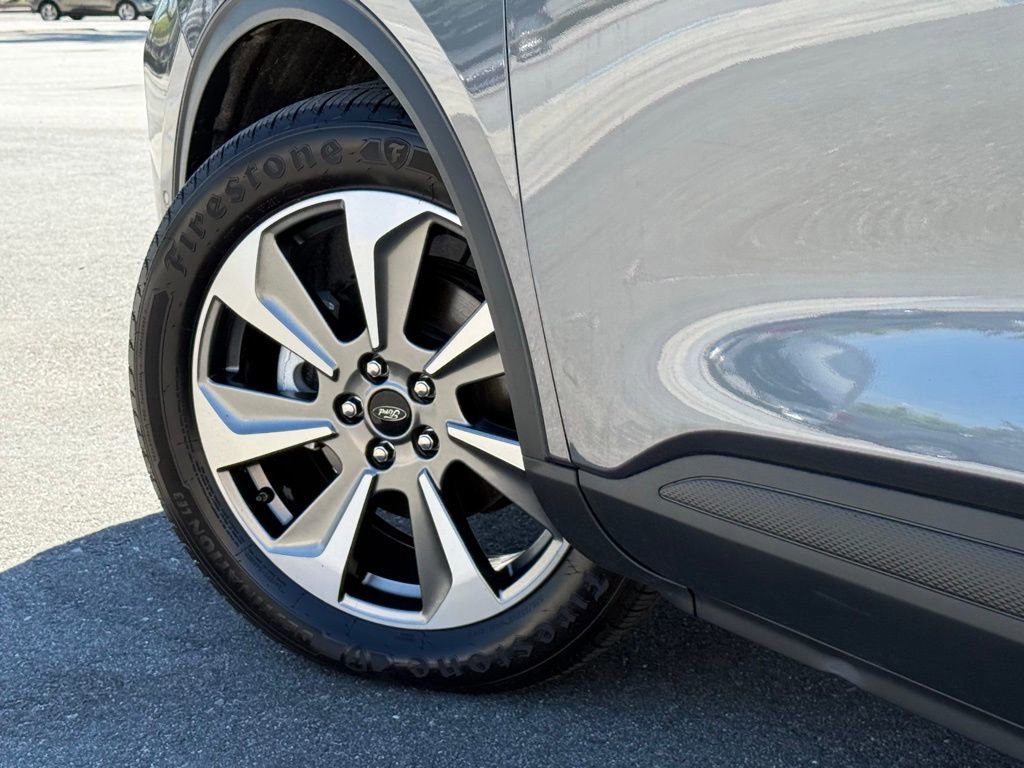 Certified 2023 Ford Escape Platinum w/ Premium Technology Package image 16