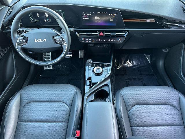 Used 2024 Kia Niro SX Touring FWD image 12