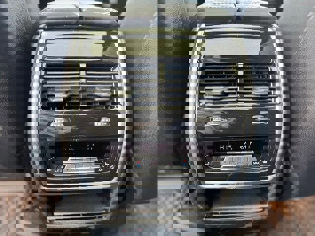 Used 2024 BMW X7 M60i w/ Executive Package image 18