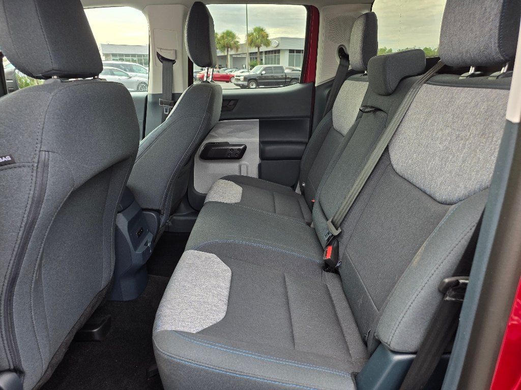 Certified 2025 Ford Maverick XLT FWD image 17