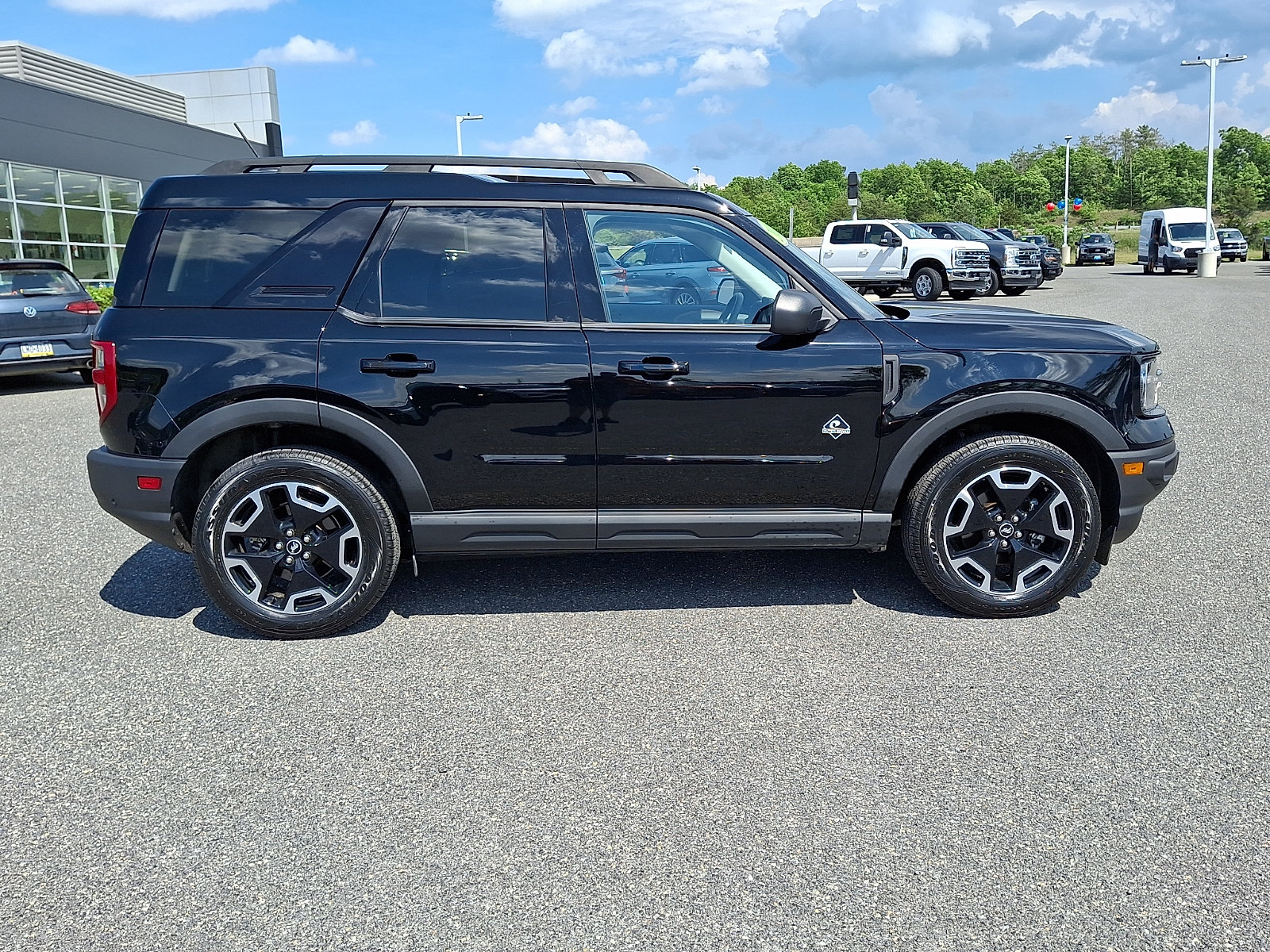 Certified 2024 Ford Bronco Sport Outer Banks w/ Tech Package AWD/4WD image 8