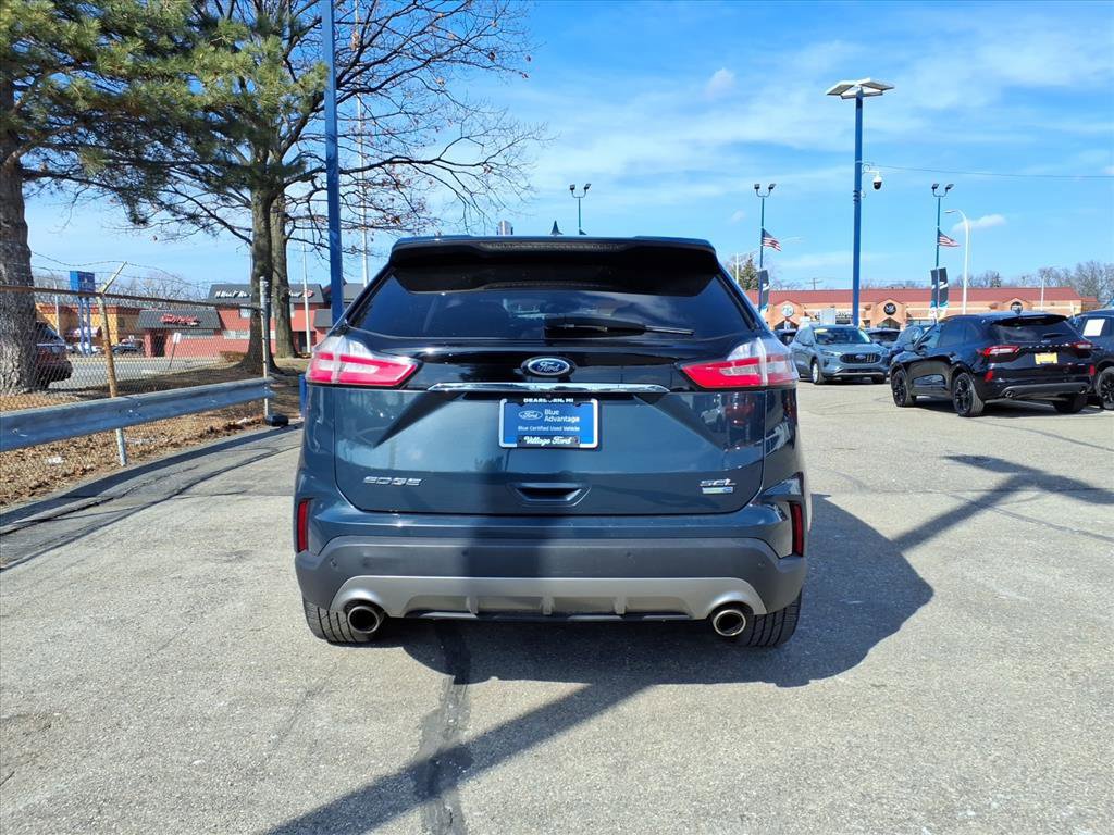 Certified 2019 Ford Edge SEL w/ Equipment Group 201A image 3