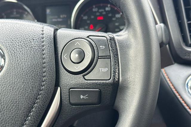 Used 2018 Toyota RAV4 SE w/ Power Extra Value Package FWD image 24