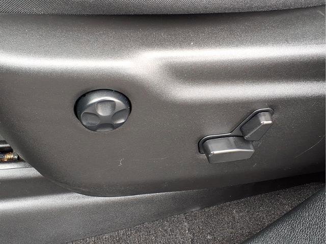 Used 2023 Dodge Durango GT image 15