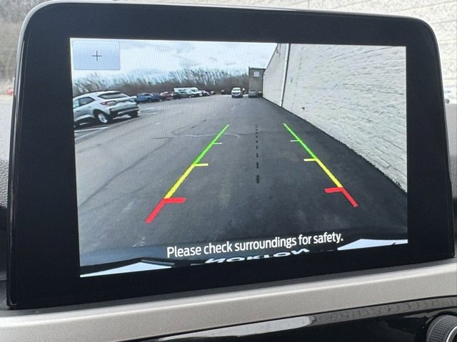 Certified 2022 Ford Escape SE w/ Cold Weather Package image 33