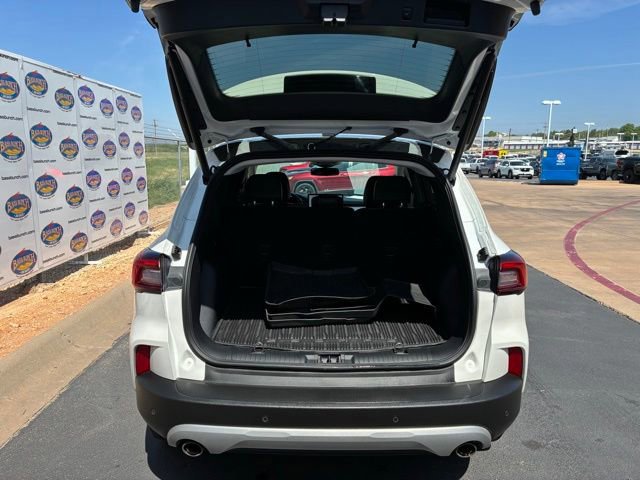 Certified 2023 Ford Escape Platinum AWD/4WD image 6