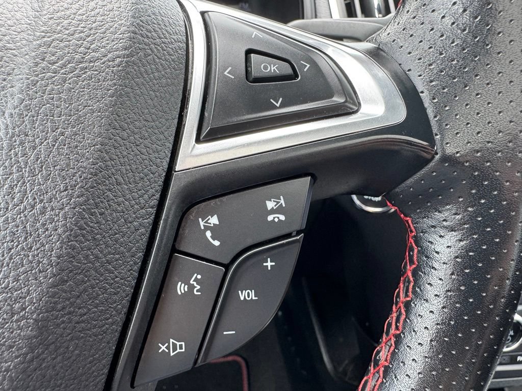 Certified 2024 Ford Edge ST-Line AWD/4WD image 38