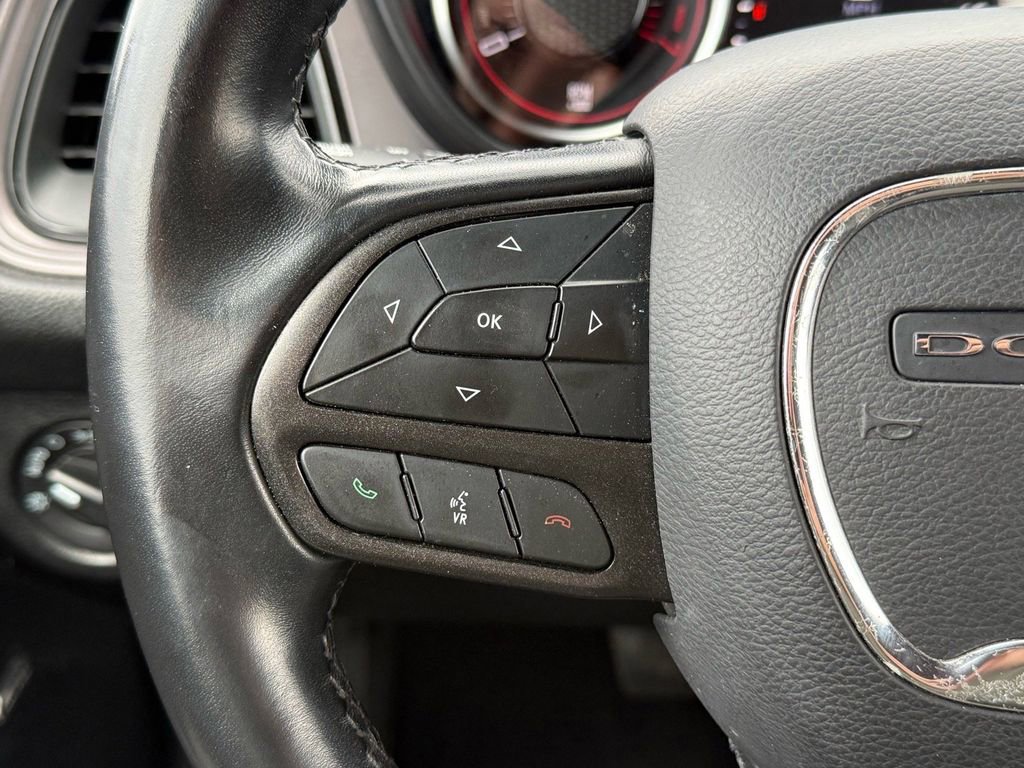 Used 2023 Dodge Challenger SXT image 17