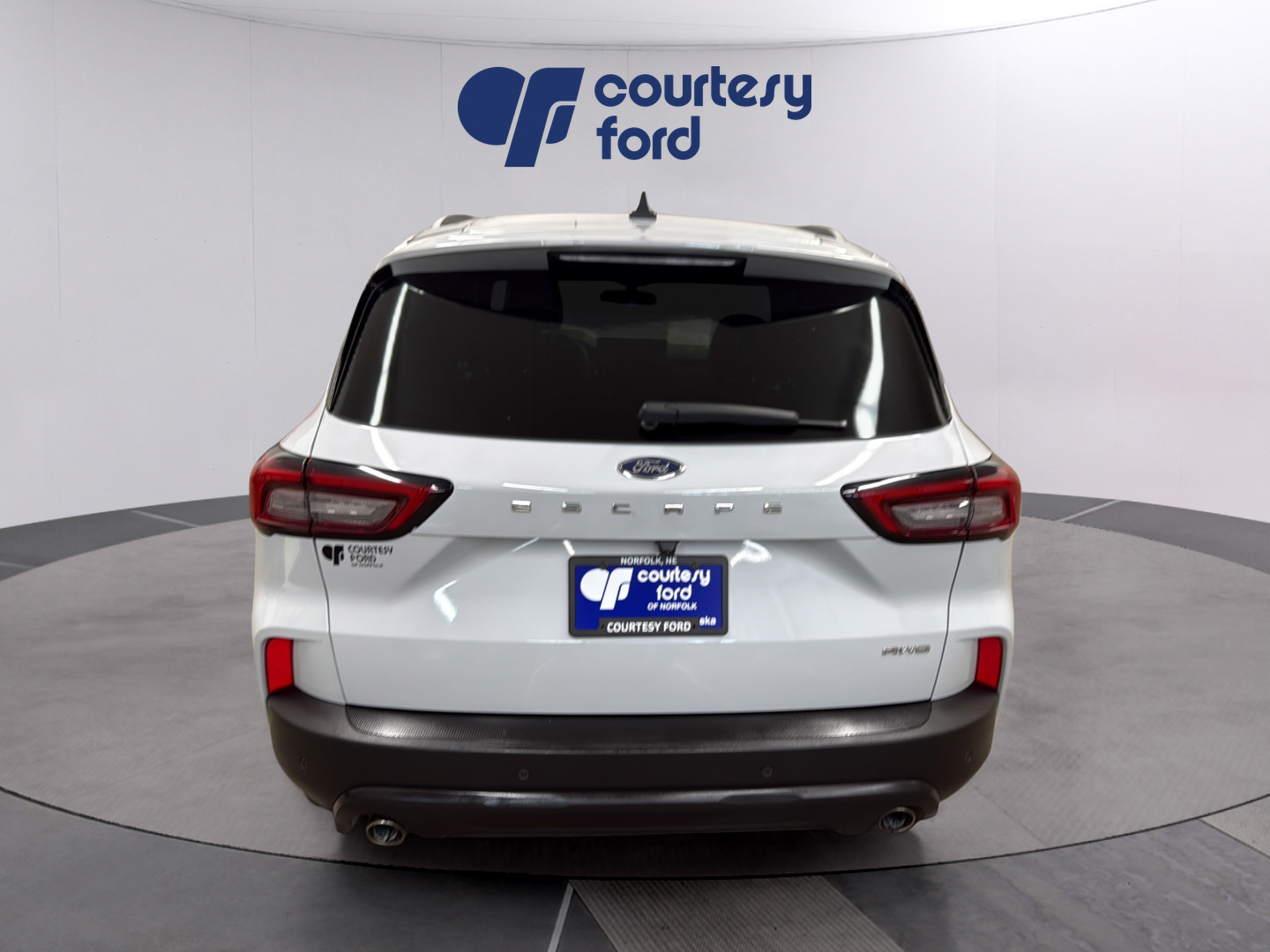 Certified 2025 Ford Escape ST-Line w/ Tech Pack #1 AWD/4WD image 6