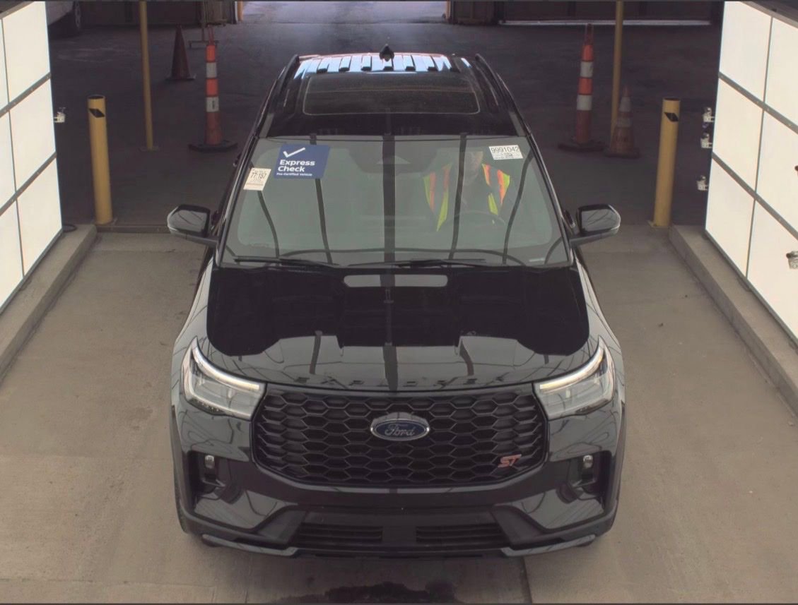 Certified 2025 Ford Explorer ST image 19
