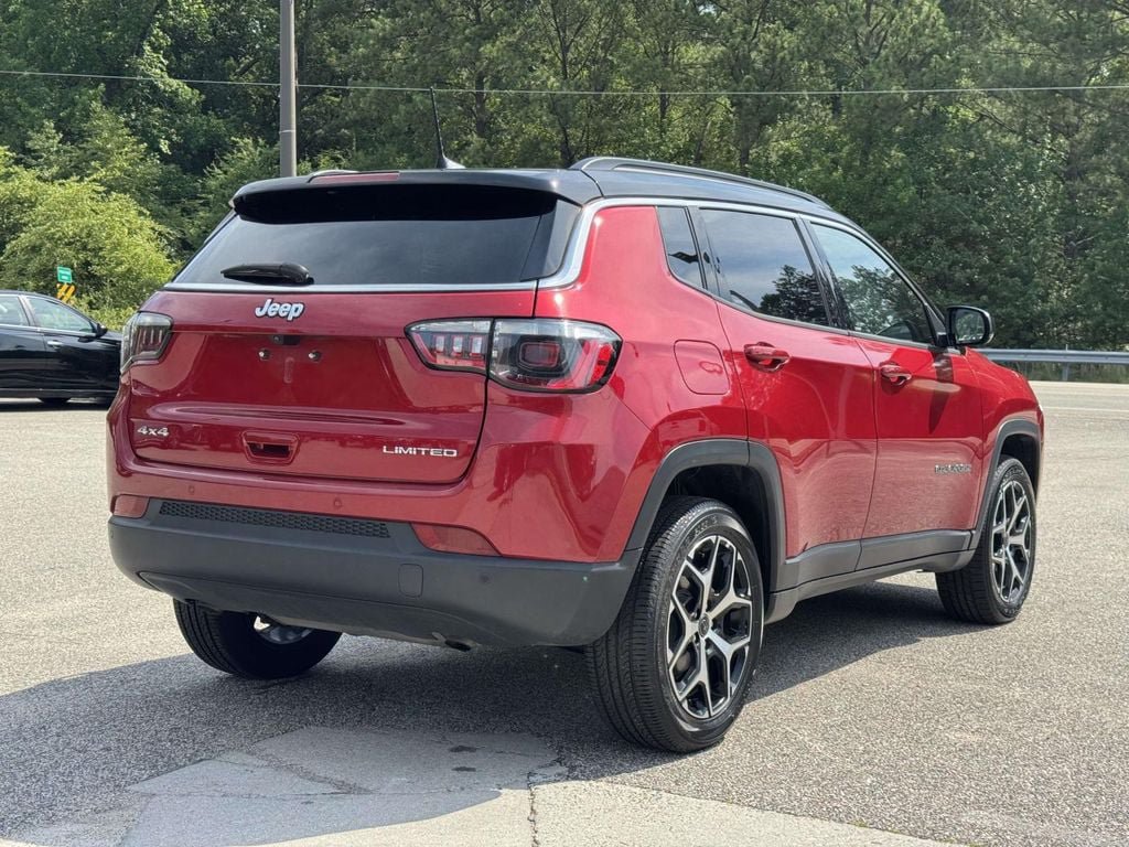 Used 2025 Jeep Compass Limited AWD/4WD image 22