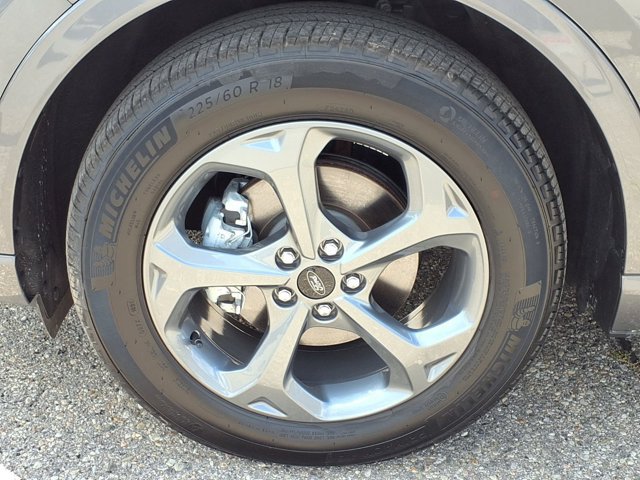 Certified 2024 Ford Escape ST-Line w/ Tech Pack #1 AWD/4WD image 27