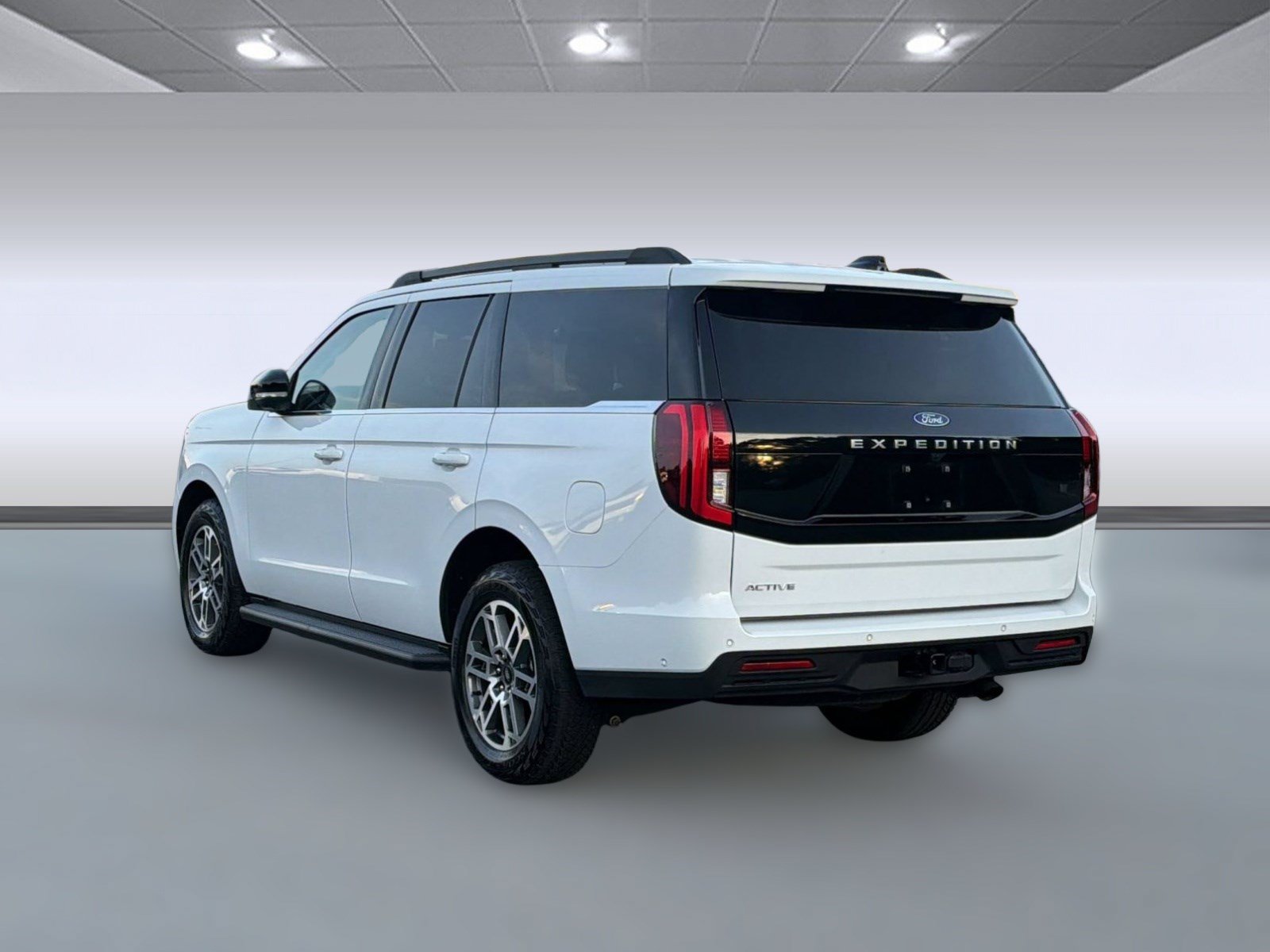 Certified 2025 Ford Expedition Active AWD/4WD image 3