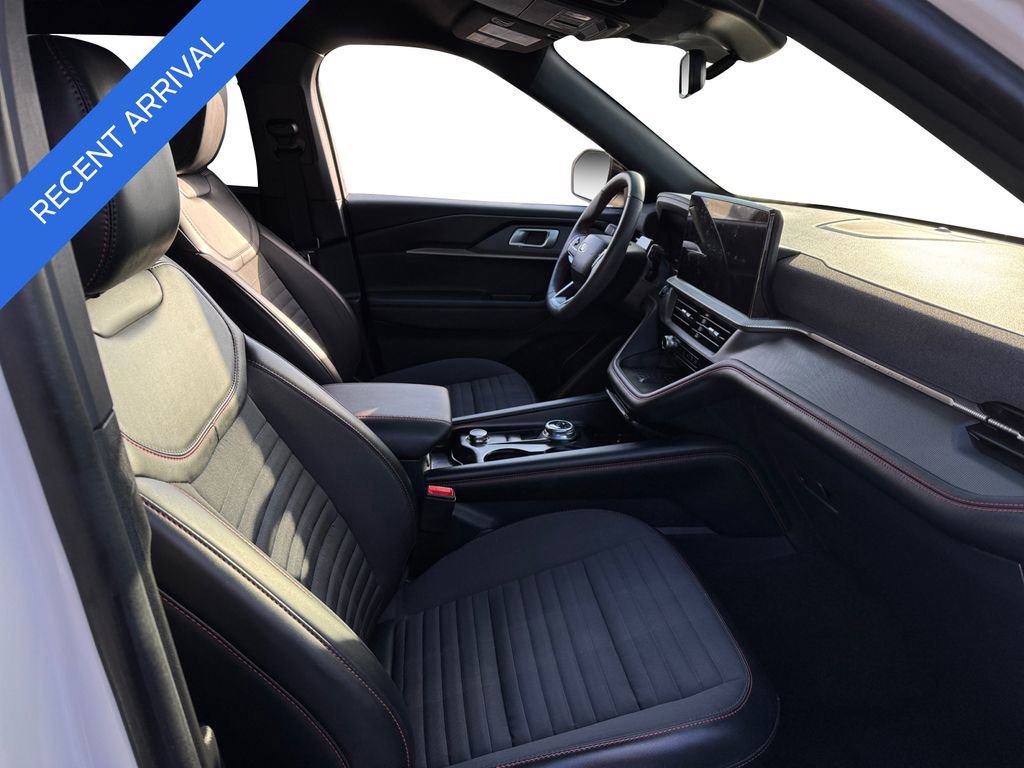 Certified 2025 Ford Explorer ST-Line w/ Premium Package image 16