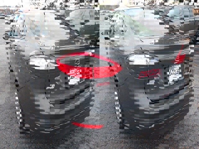 Certified 2018 Ford Fiesta SE image 6