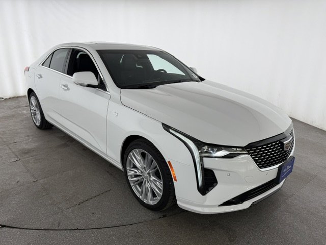 Used 2026 Cadillac CT4 Premium Luxury RWD image 3