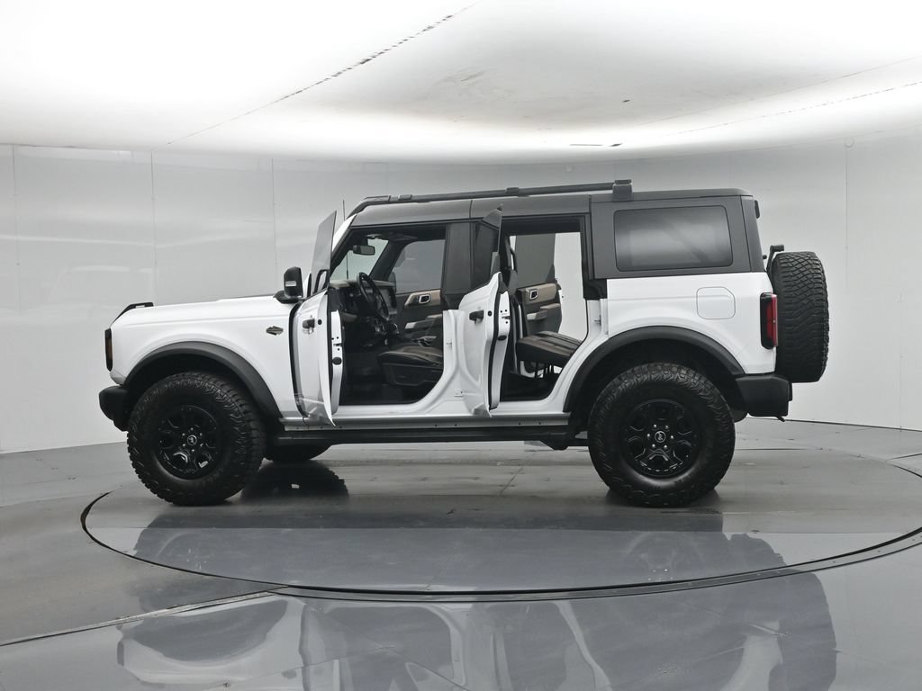 Certified 2022 Ford Bronco Wildtrak AWD/4WD image 38