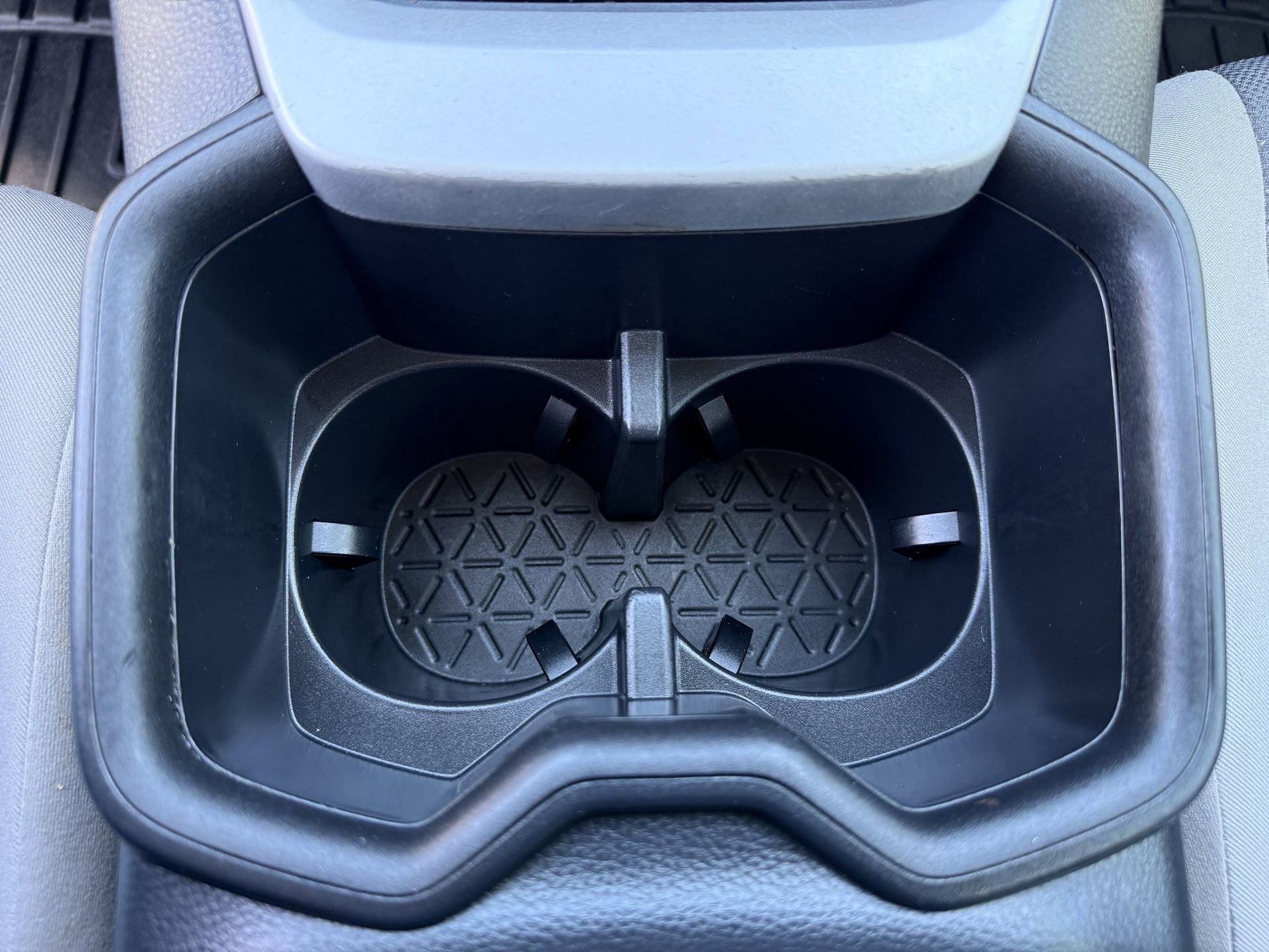 Used 2022 Toyota RAV4 XLE image 20