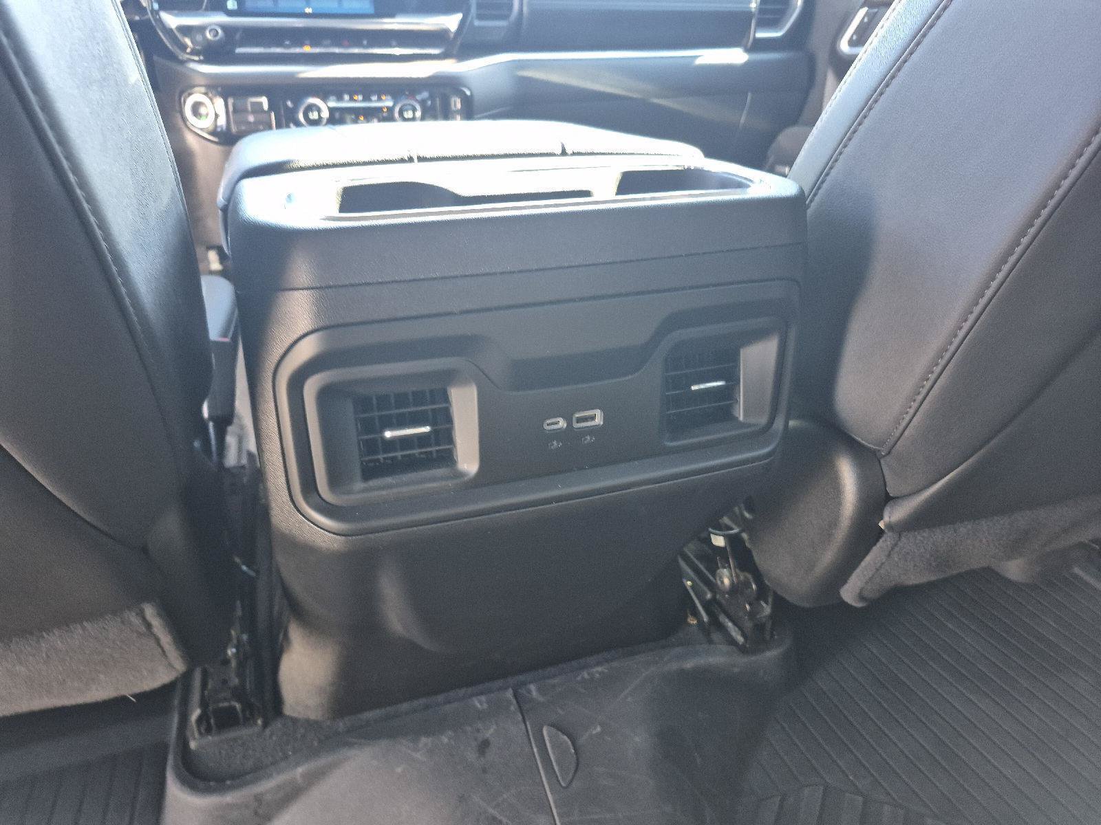 Used 2025 Chevrolet Silverado 1500 RST AWD/4WD image 13