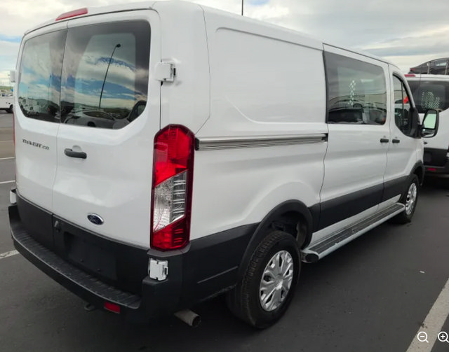 Certified 2018 Ford Transit 250 130 Low Roof w/ Exterior Upgrade Package RWD image 10