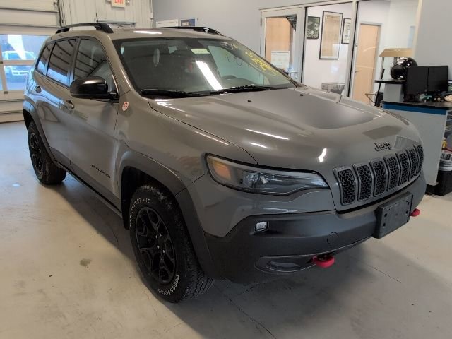 Used 2022 Jeep Cherokee Trailhawk w/ Trailhawk Elite Value Package AWD/4WD image 7