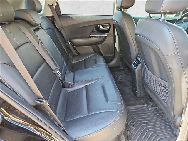 Used 2022 Kia Niro Touring Special Edition FWD image 21