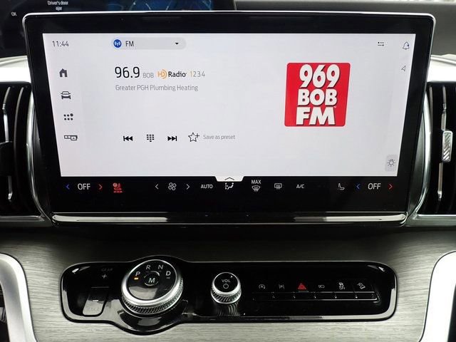 Certified 2025 Ford Expedition Max Platinum image 28