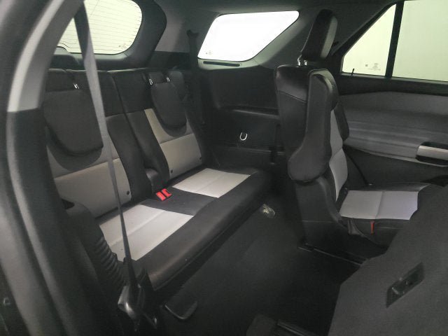 Certified 2023 Ford Explorer XLT w/ Equipment Group 202A AWD/4WD image 5