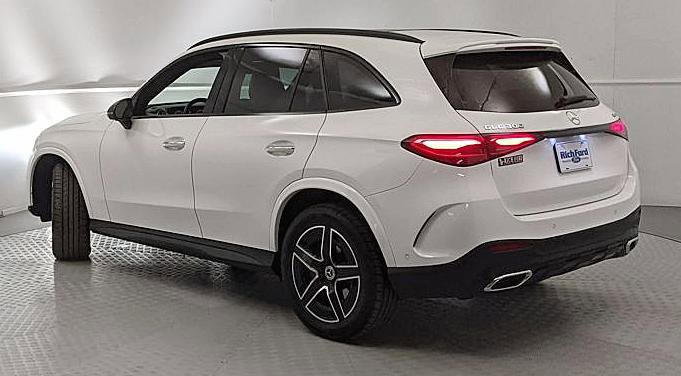 Used 2023 Mercedes-Benz GLC 300 GLC 300 image 3