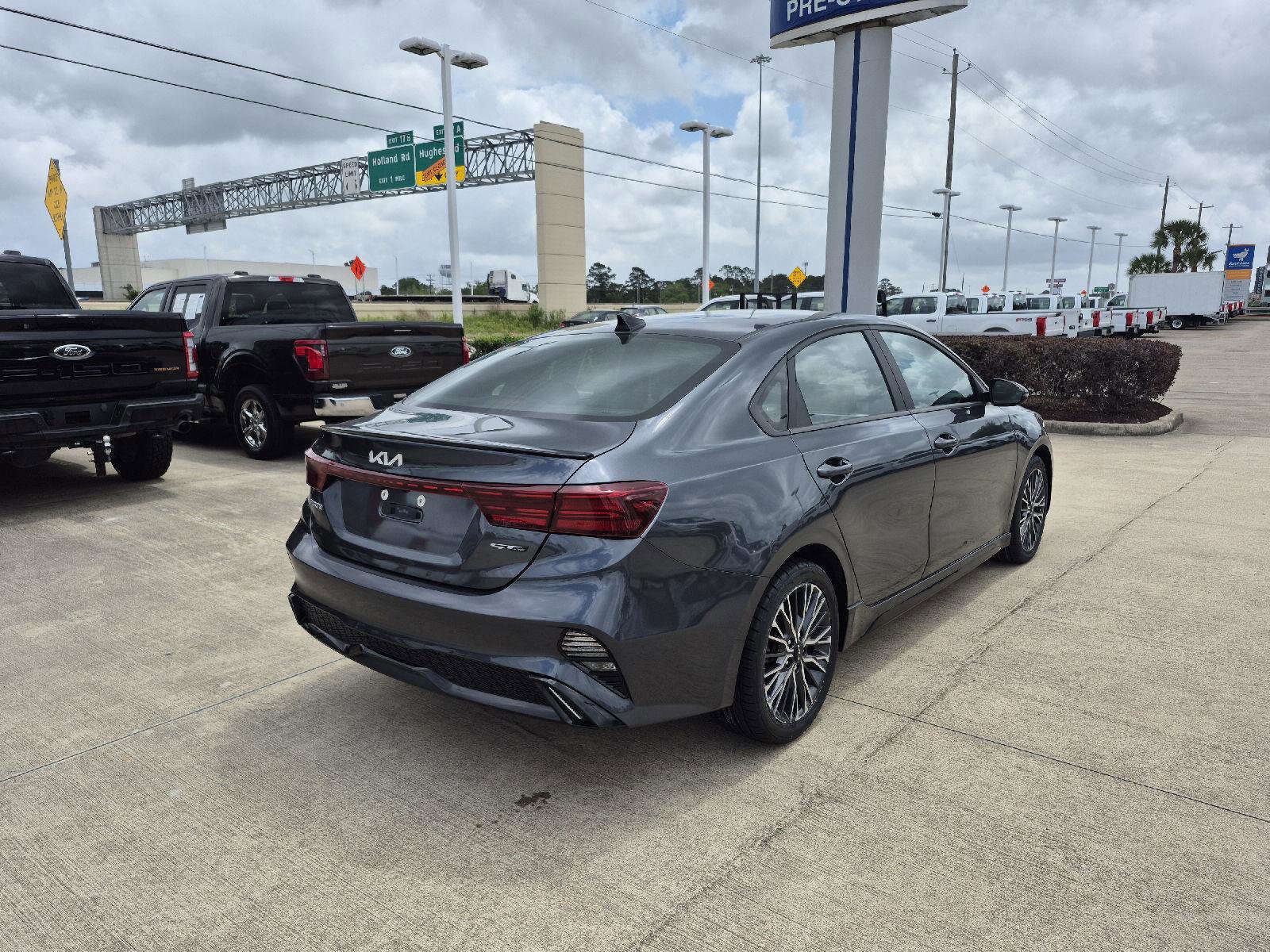 Used 2024 Kia Forte GT-Line FWD image 4