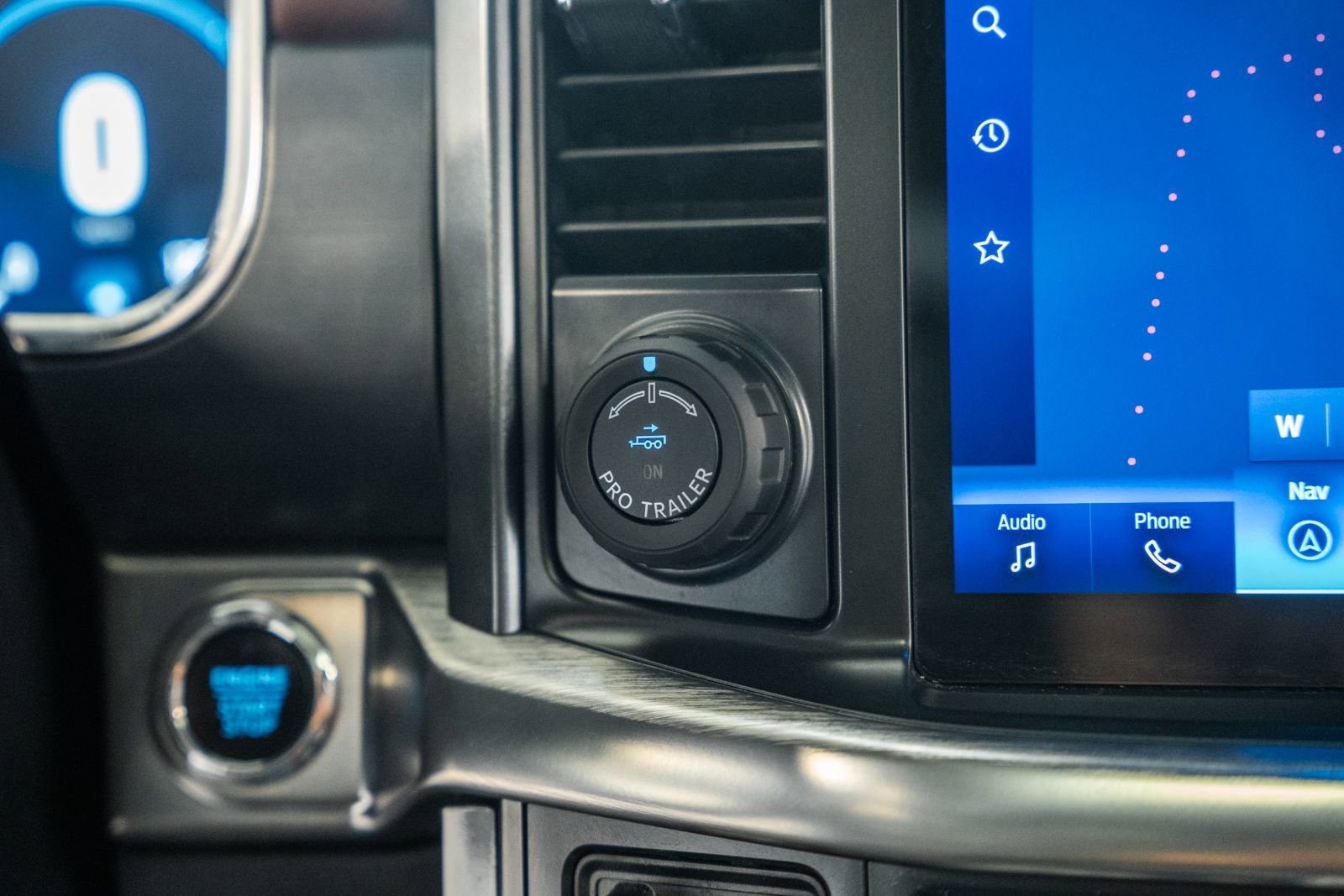 Certified 2023 Ford F150 Lariat w/ Equipment Group 502A High image 33