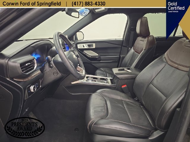Certified 2023 Ford Explorer Platinum w/ Technology Package AWD/4WD image 24