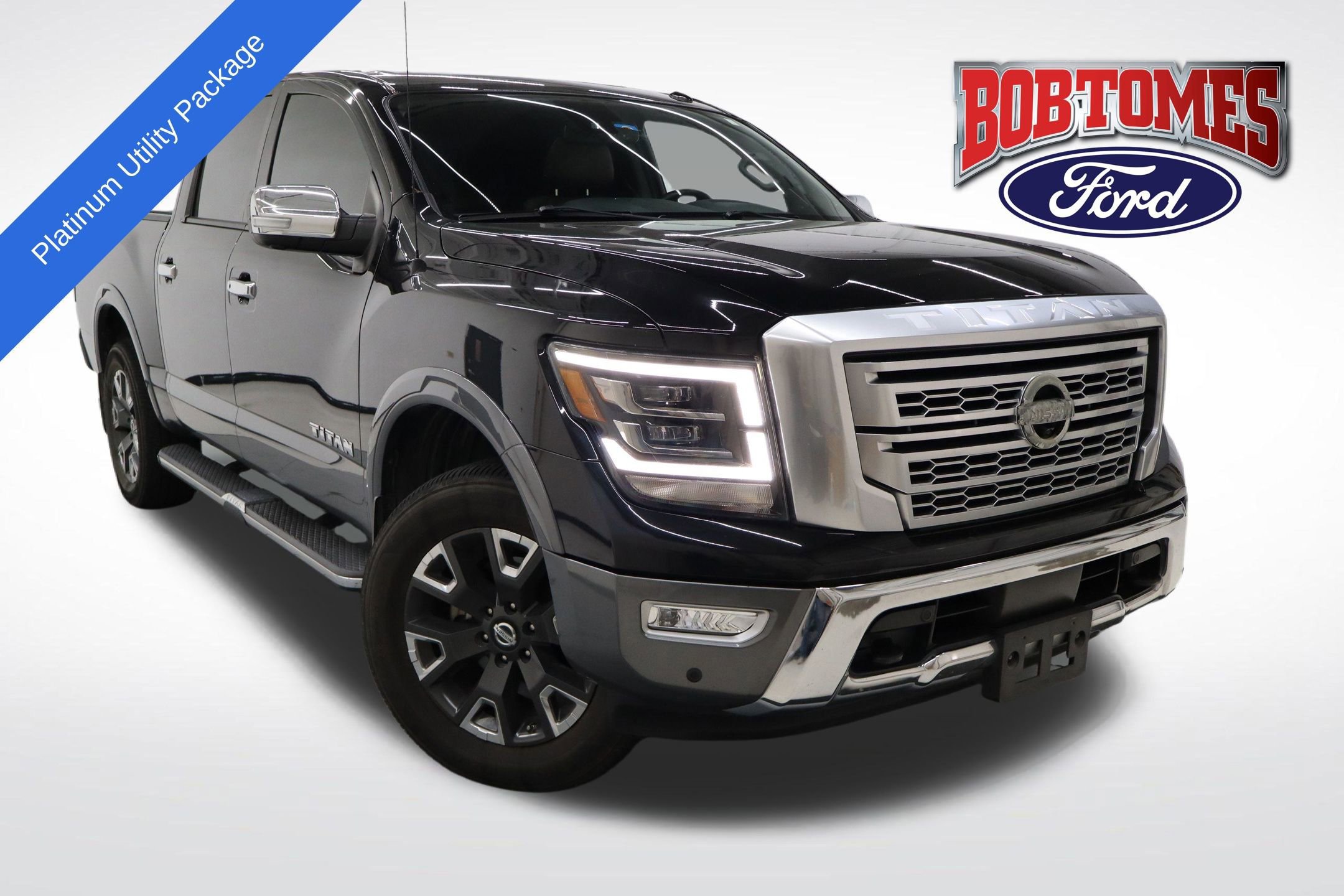 Used 2021 Nissan Titan Platinum Reserve w/ Moonroof Package image 8