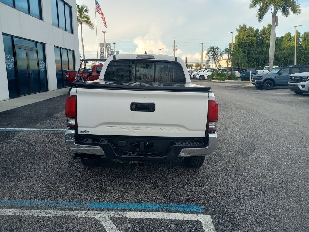 Used 2022 Toyota Tacoma SR5 RWD image 6