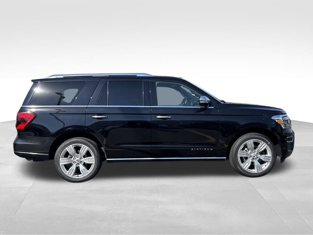 Certified 2022 Ford Expedition Platinum image 2