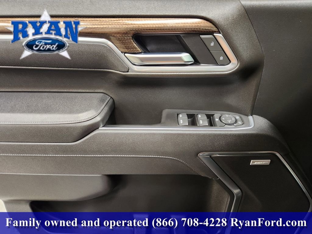 Used 2025 Chevrolet Silverado 1500 RST image 16