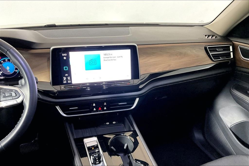 Used 2025 Volkswagen Atlas SE FWD image 5
