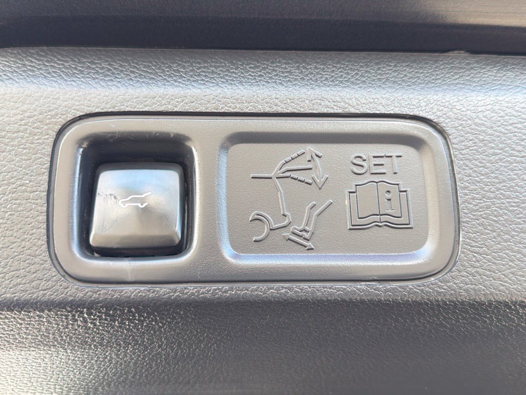 Certified 2023 Ford Expedition Limited AWD/4WD image 18