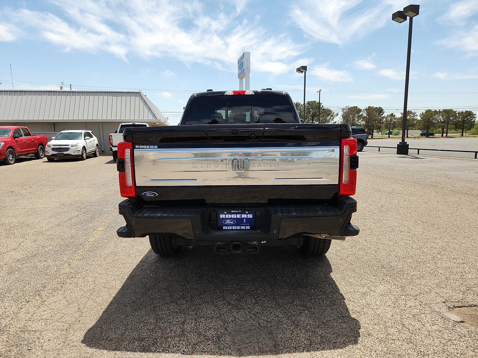 Certified 2025 Ford F250 King Ranch w/ FX4 Off-Road Package image 4