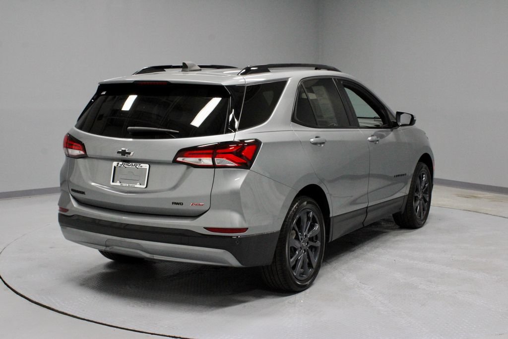 Used 2024 Chevrolet Equinox RS w/ RS Leather Package AWD/4WD image 10