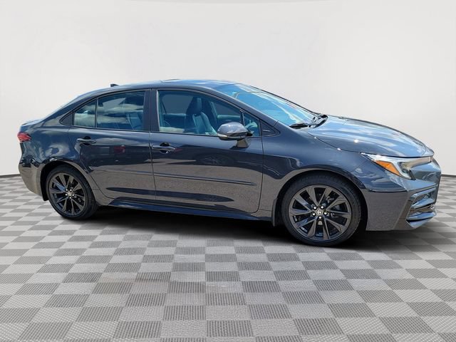 Used 2024 Toyota Corolla XSE FWD image 6