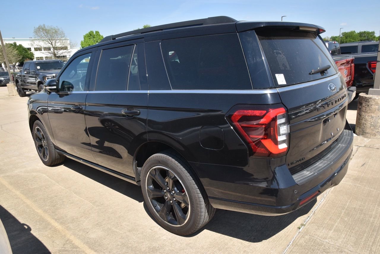 Certified 2023 Ford Expedition Limited image 9